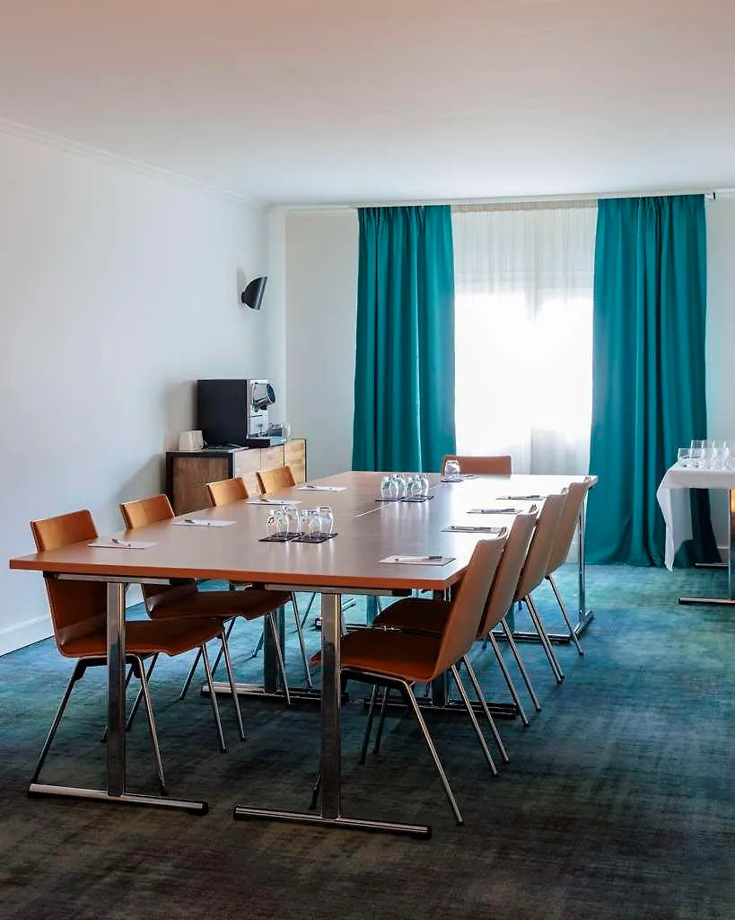 Hilton Garden Inn Marseille Provence Airport فيتروي 0*,  فرنسا
