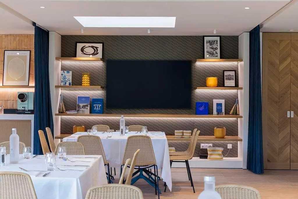 Hilton Garden Inn Marseille Provence Airport فيتروي